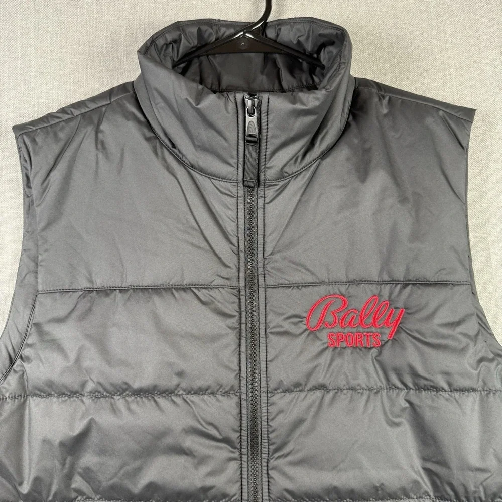 The North Face Puffer Vest Mens Medium Black Insulated Bally Sports NWT New